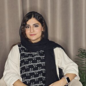آشنایی با تیم 2 آیسا میرزایی